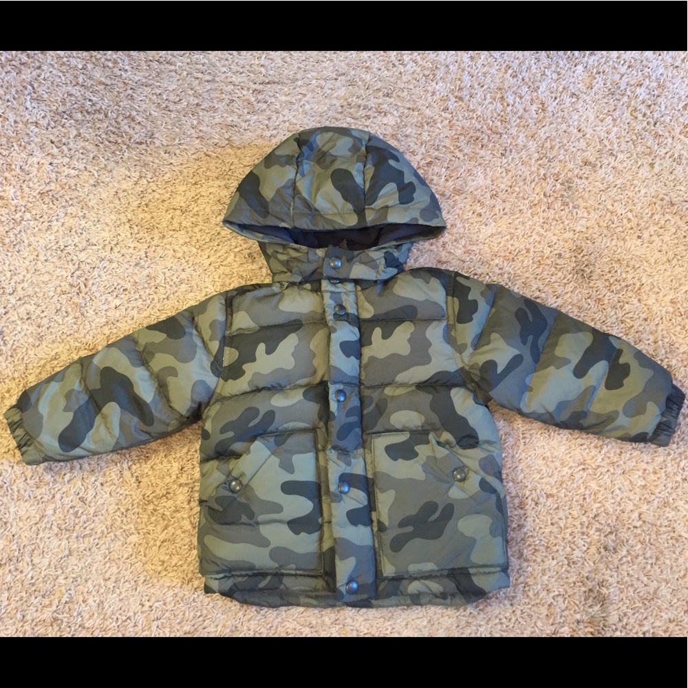 Baby Gap Boy’s Camo Puffer Jacket 🌟Size 2T🌟